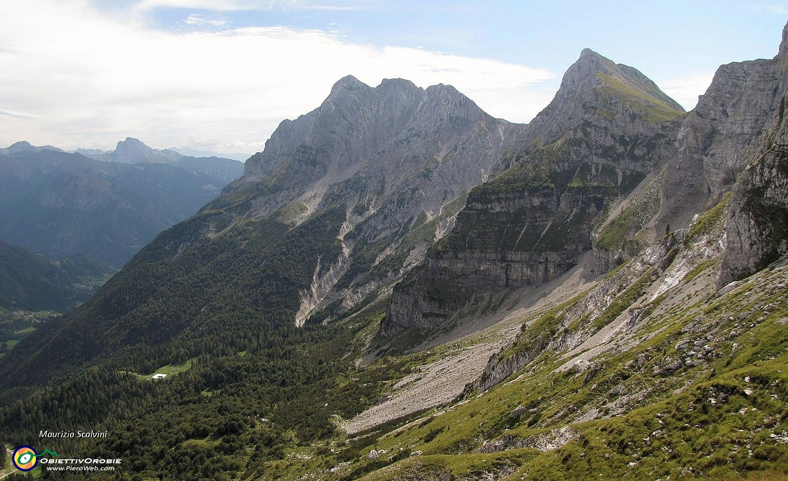 31 La zona Cima del Fop - Cima di Valmora....JPG